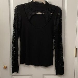 Absolutely Famous sweater. NWT Lace detailing. Size M